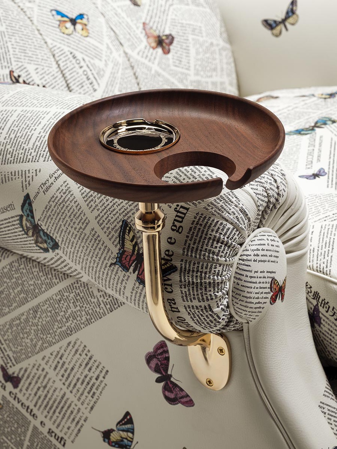 23 1919 ultime notizie armchair