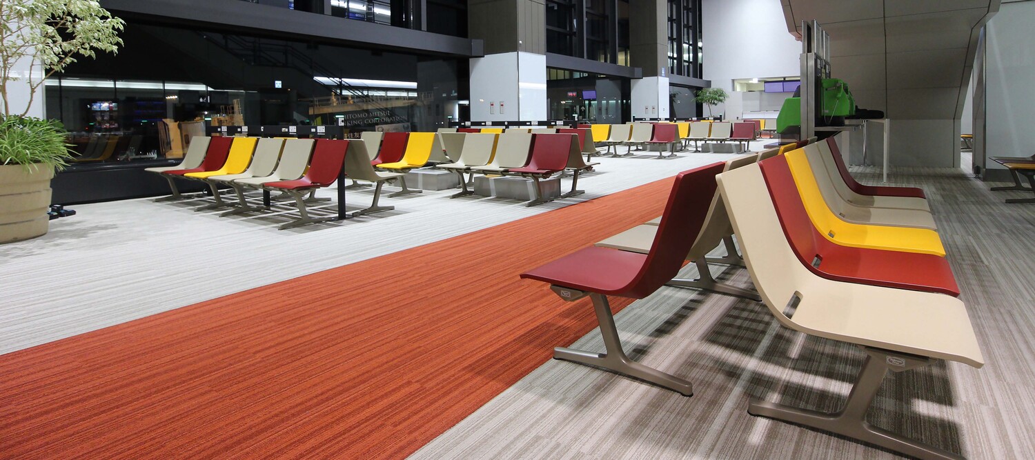 Aetos | 座椅系统 Poltrona Frau的Aetos模組座椅系統,義式設計,適用公共與私人空間。