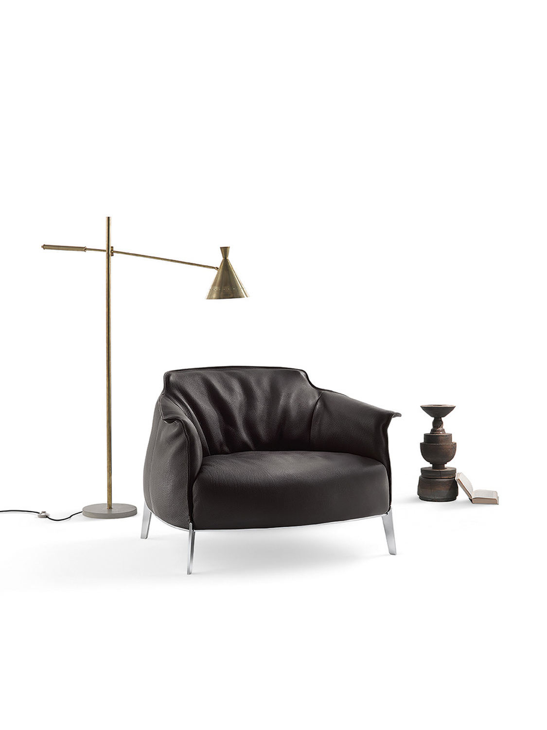 14 archibald gran comfort armchair