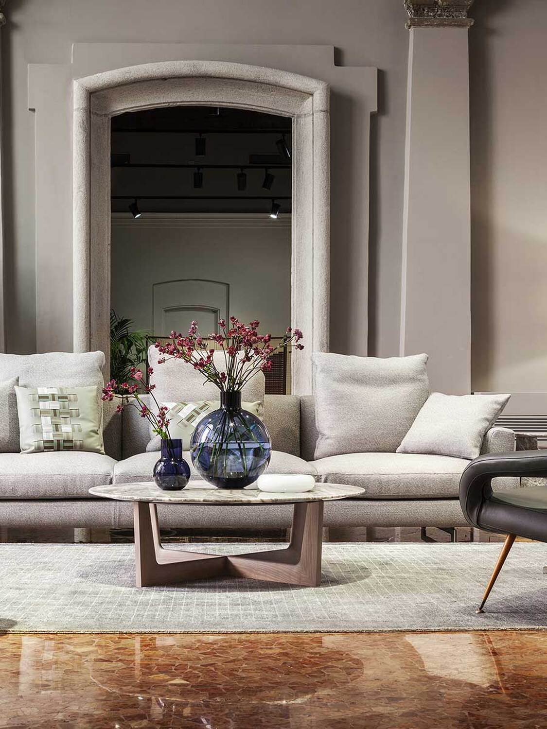 04 blue pallo vase 04 blue pallo vase