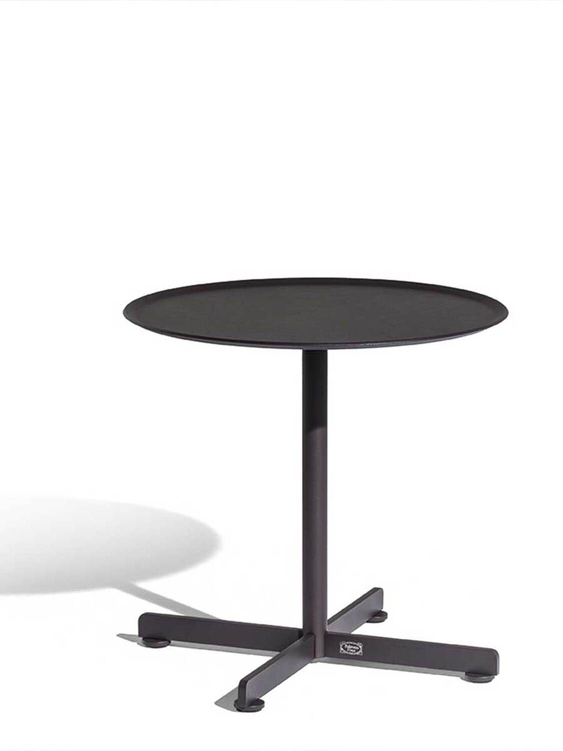 05 bob outdoor coffee table