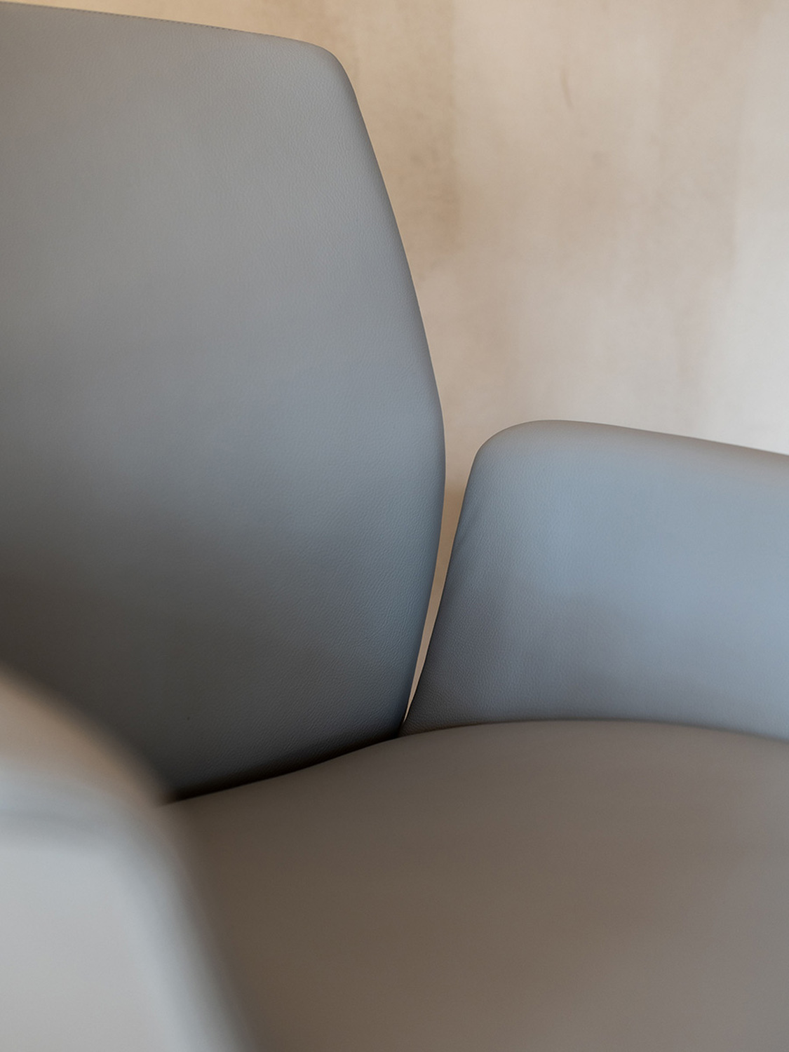 07 downtown conference 360 chair 07 downtown conference 360 chair