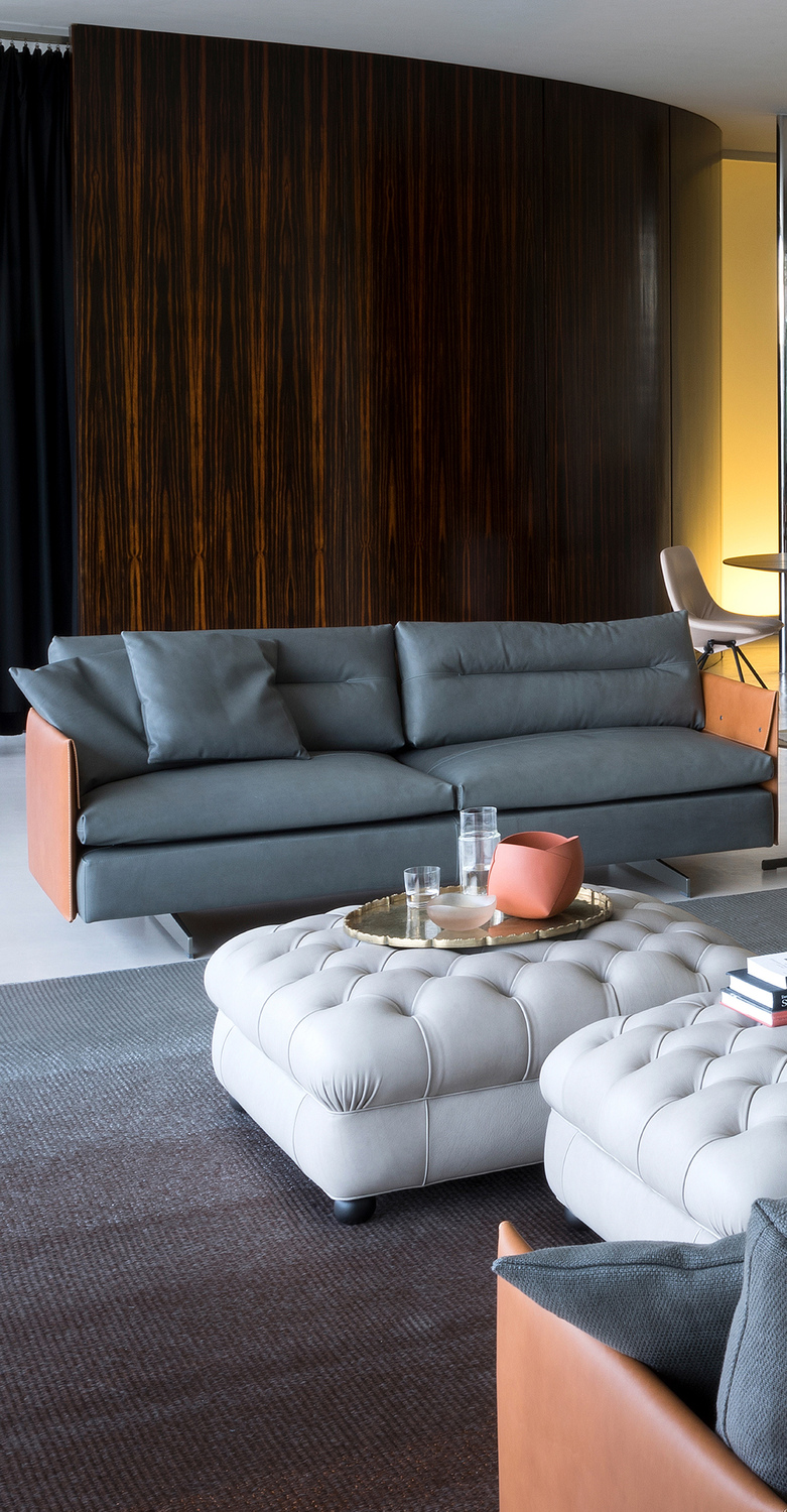 GranTorino | 沙发 Poltrona Frau的GranTorino沙发,采用Pelle Frau®包覆,配有裁缝细节,设计优雅舒适。