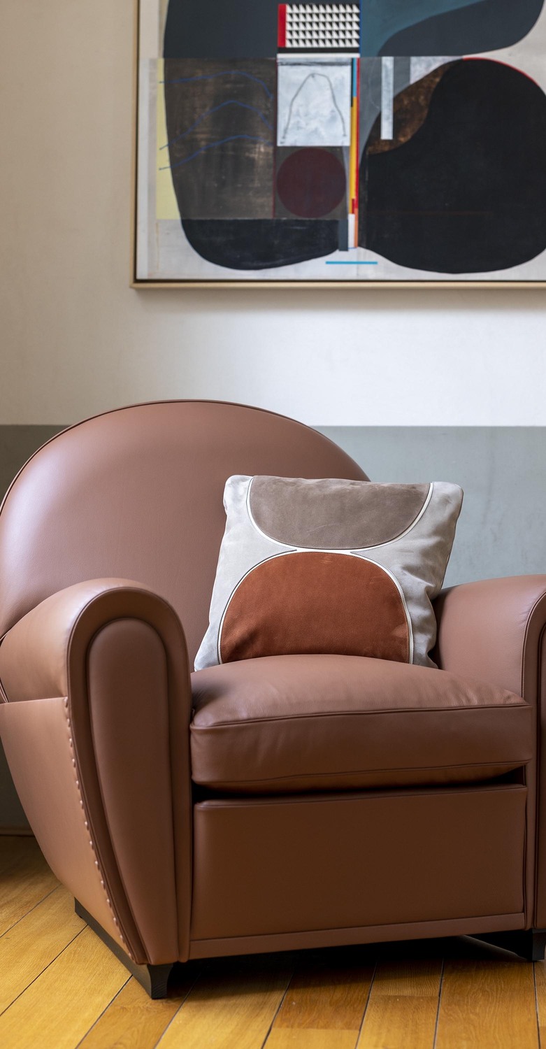 Ikiperu | 拼布坐垫 Poltrona Frau的Ikiperu拼布靠垫,设计艺术且手工精致。