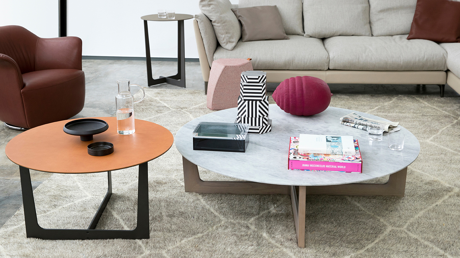 02 ilary coffee table