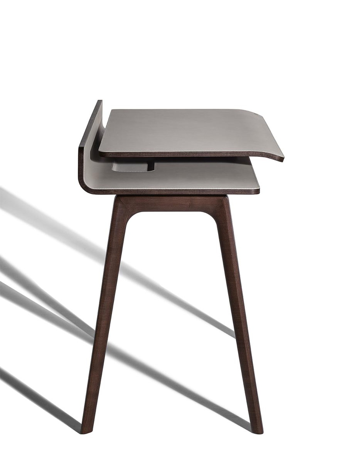 10 iren freestanding desk