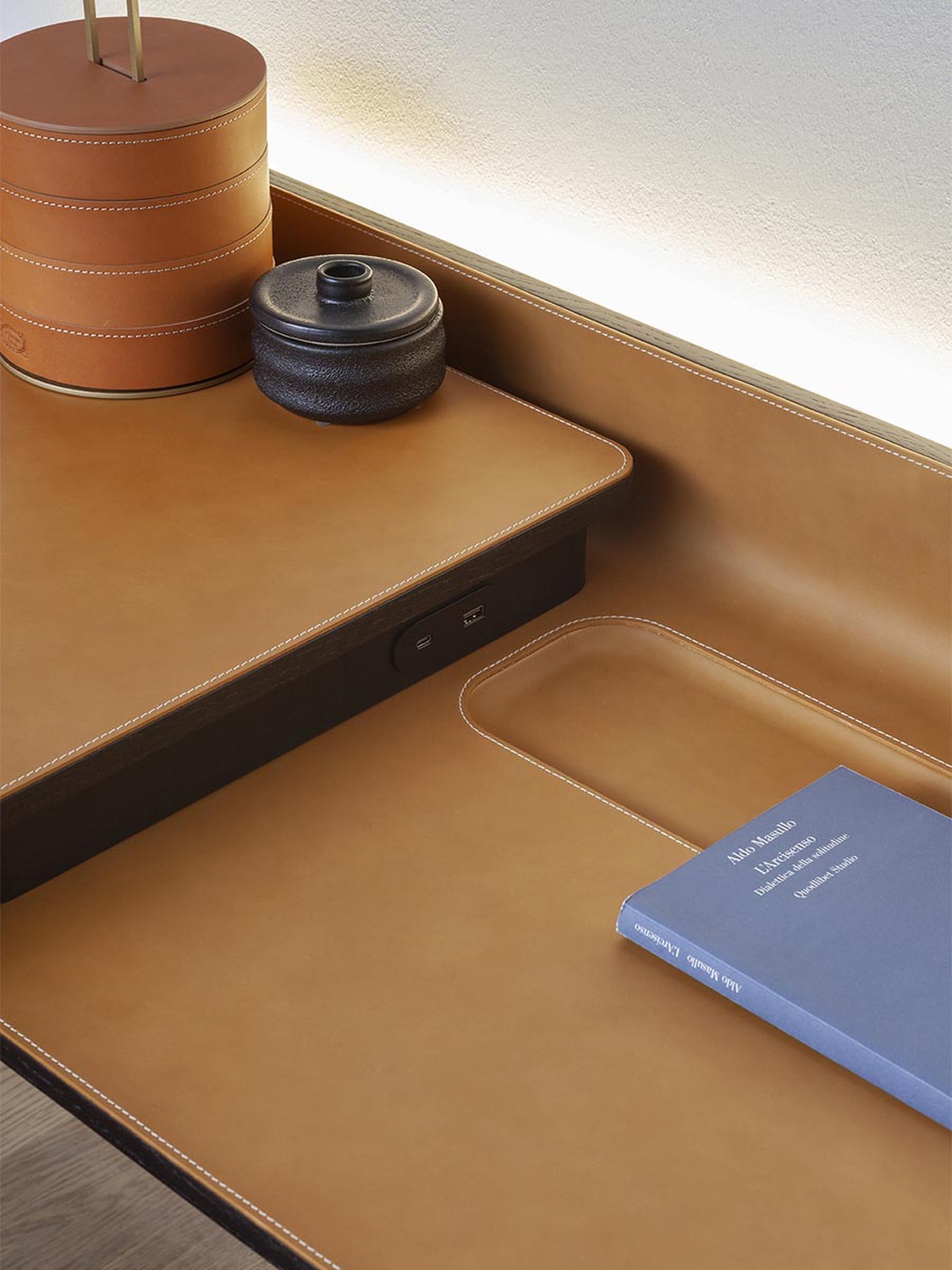 03 iren wall desk 03 iren wall desk