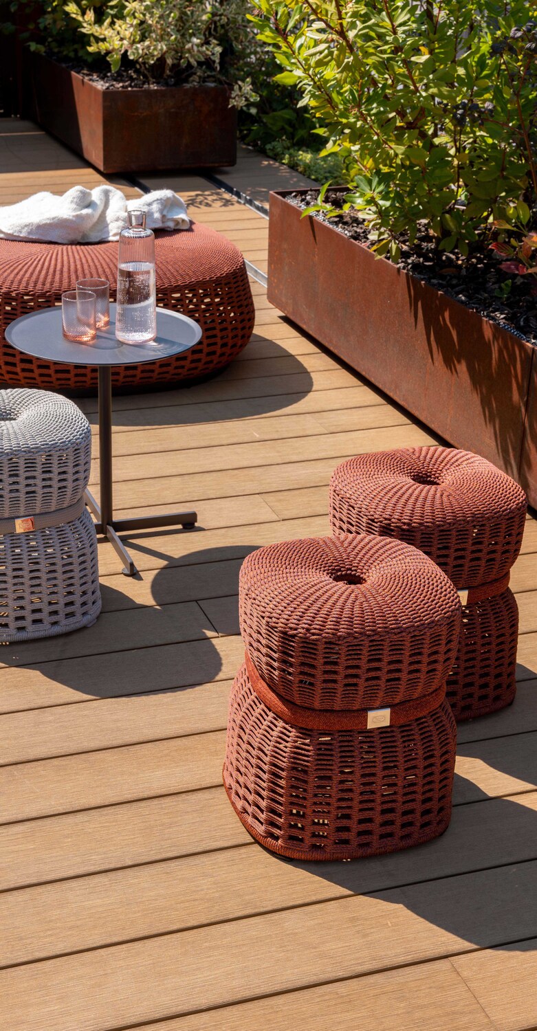 Leplì Outdoor | Ottoman 39x39cm Leplì Outdoor 39x39 ottoman by Poltrona Frau in taupe braided rope on aluminum frame, Italian luxury design and craftsmanship