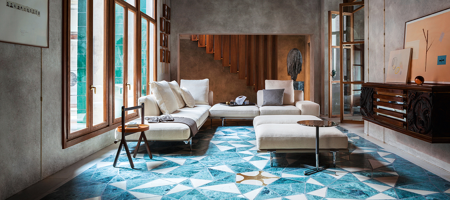 Let it Be | Pouf Pouf Let it Be di Poltrona Frau, in pelle con cuciture artigianali, design versatile e rilassante