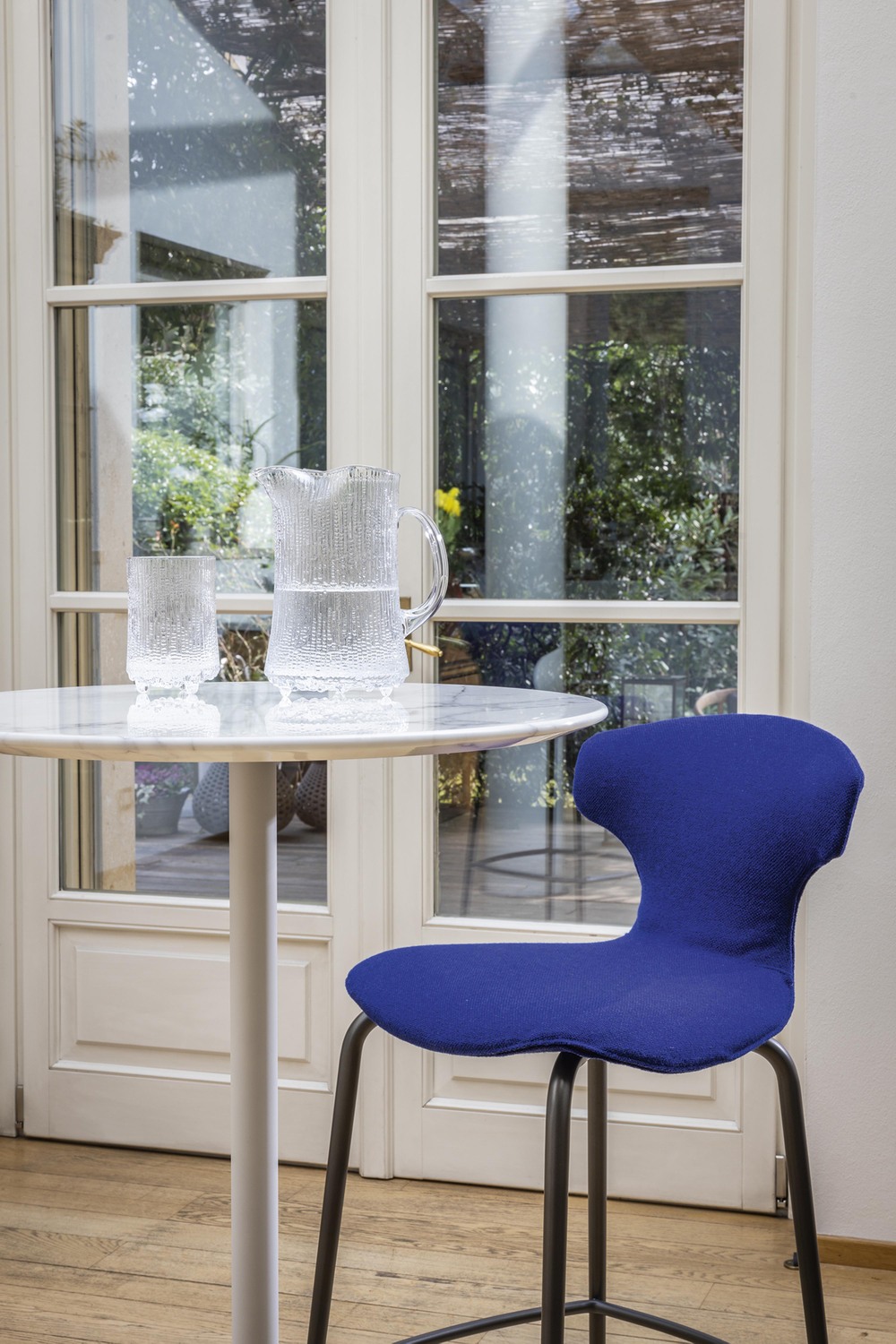 09 montera mas stool with metal base 09 montera mas stool with metal base