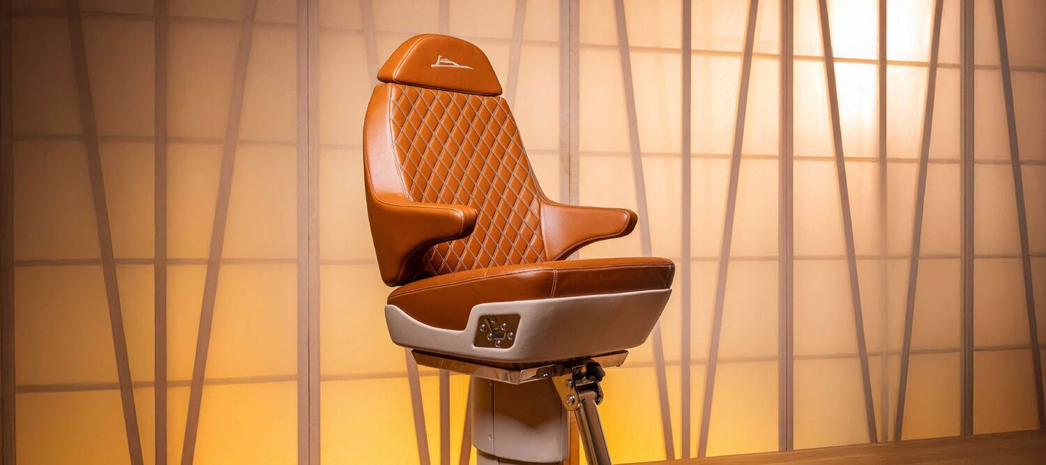 nautheos pilot seat