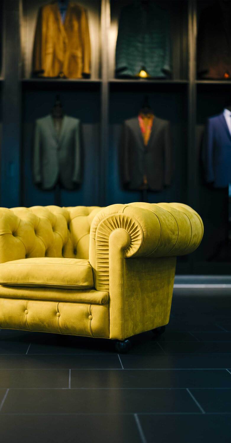 Ozwald Boateng x Poltrona Frau | Chester 系列 Chester OB–X PF扶手椅,Pelle Frau® Nubuck手工压印Tribal图案,意大利奢华工艺与设计典范