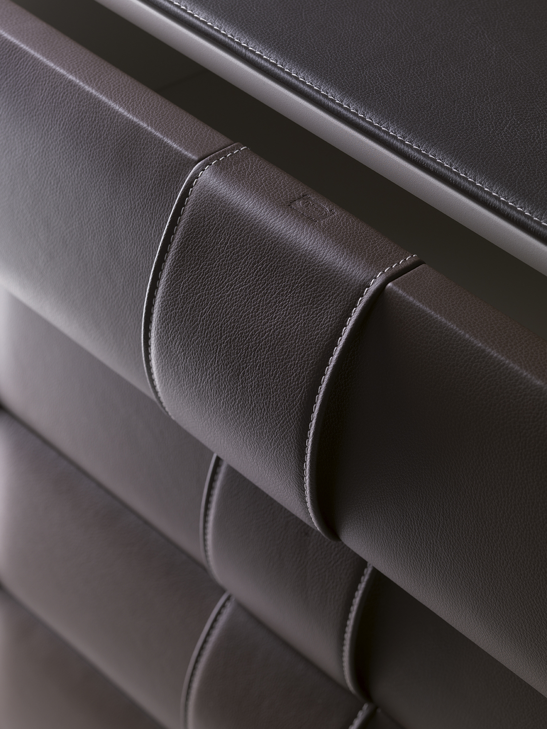 04 obi high drawer chest