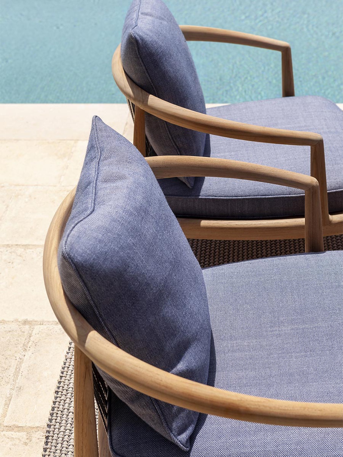 05 outdoor decorative cushions