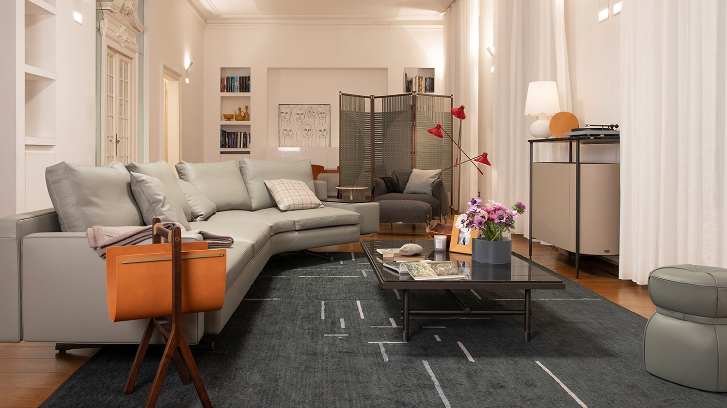 03 pierre small table