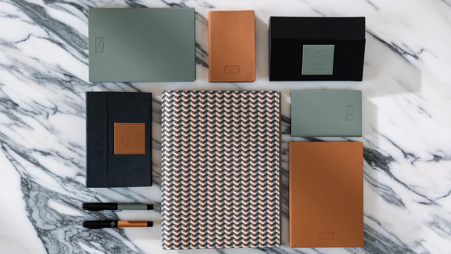 03 pineider poltrona frau a4 notepad holder 03 pineider poltrona frau a4 notepad holder