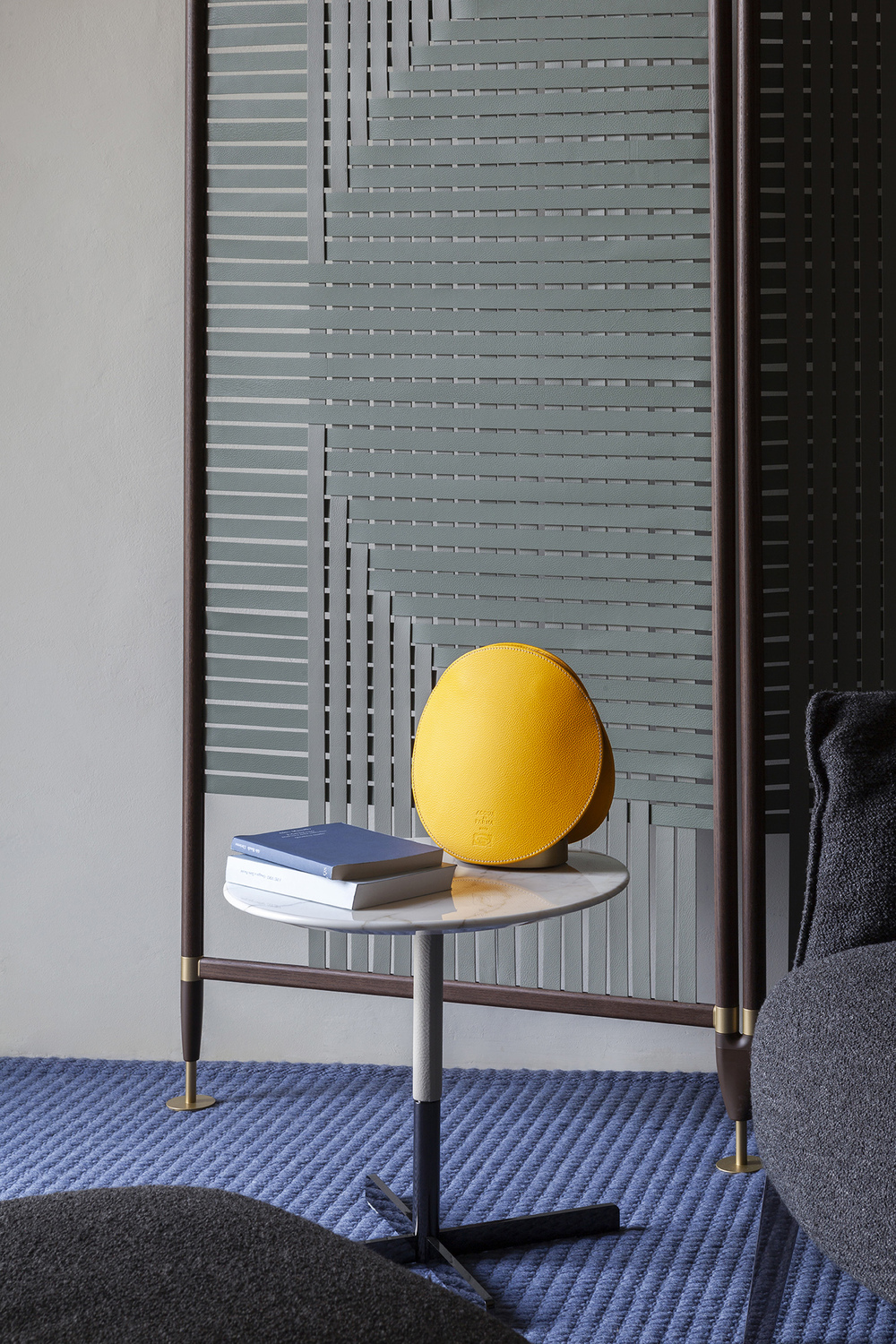 02 plot room divider