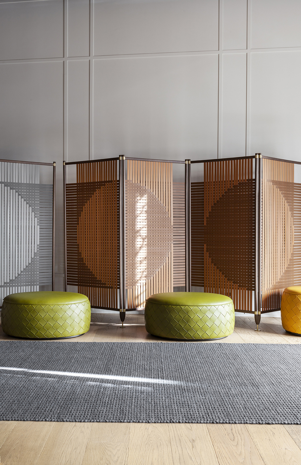 07 plot room divider