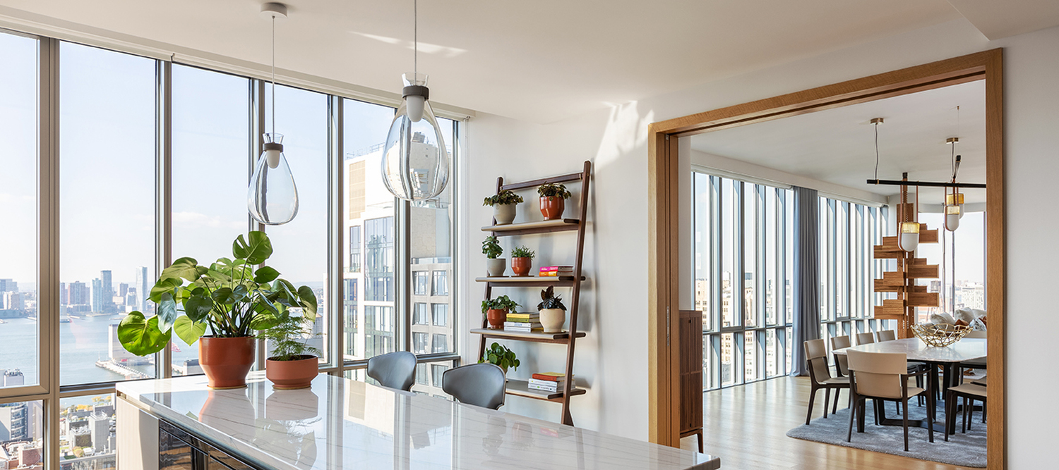 Soffi | Lampada Lampada Soffi Poltrona Frau in vetro soffiato sfumato con bracciale in cuoio Saddle Extra, design di lusso italiano