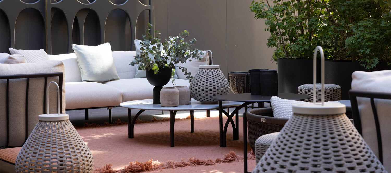 Sparkler | 灯具 Poltrona Frau Sparkler户外灯,手工编织绳配喷涂铝框,意大利奢华设计