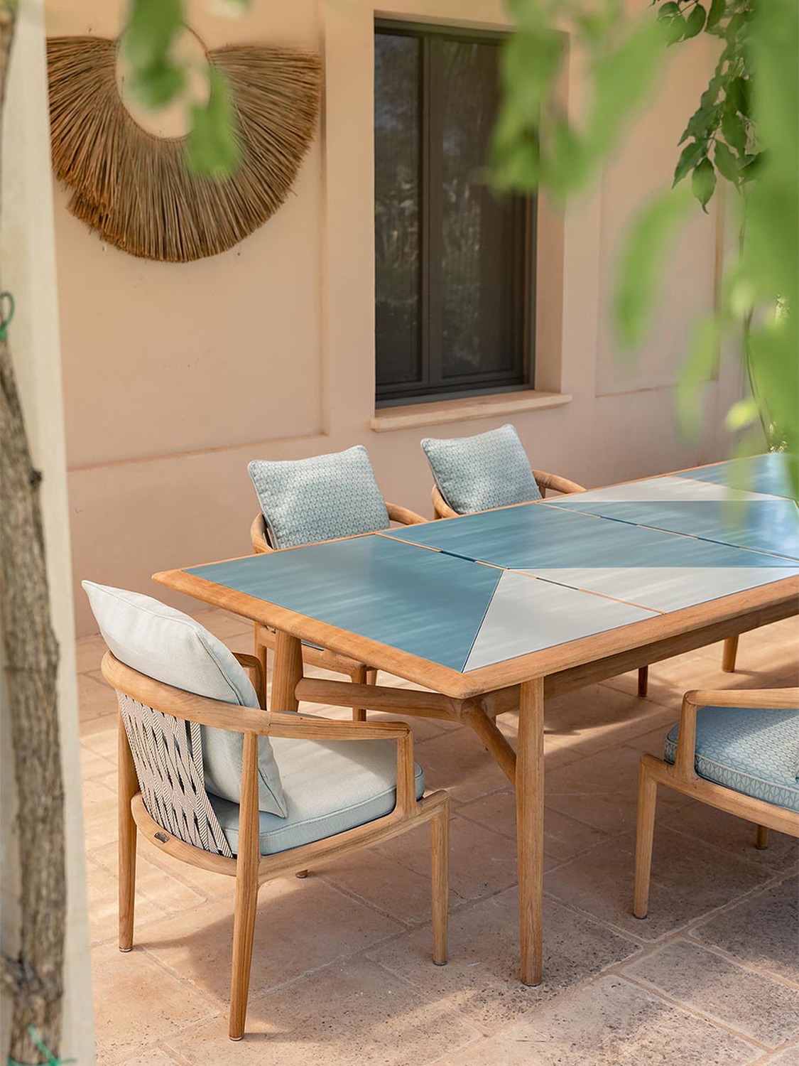 02 the secret garden 260x110 h75 table