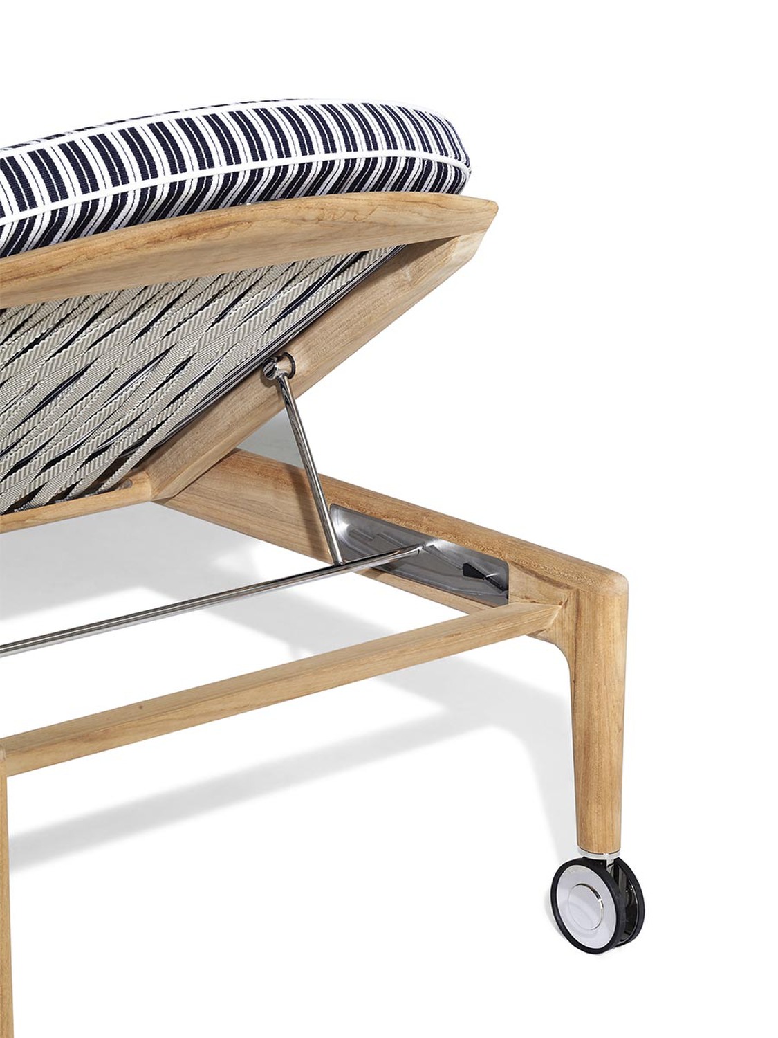 13 the secret garden sunbed