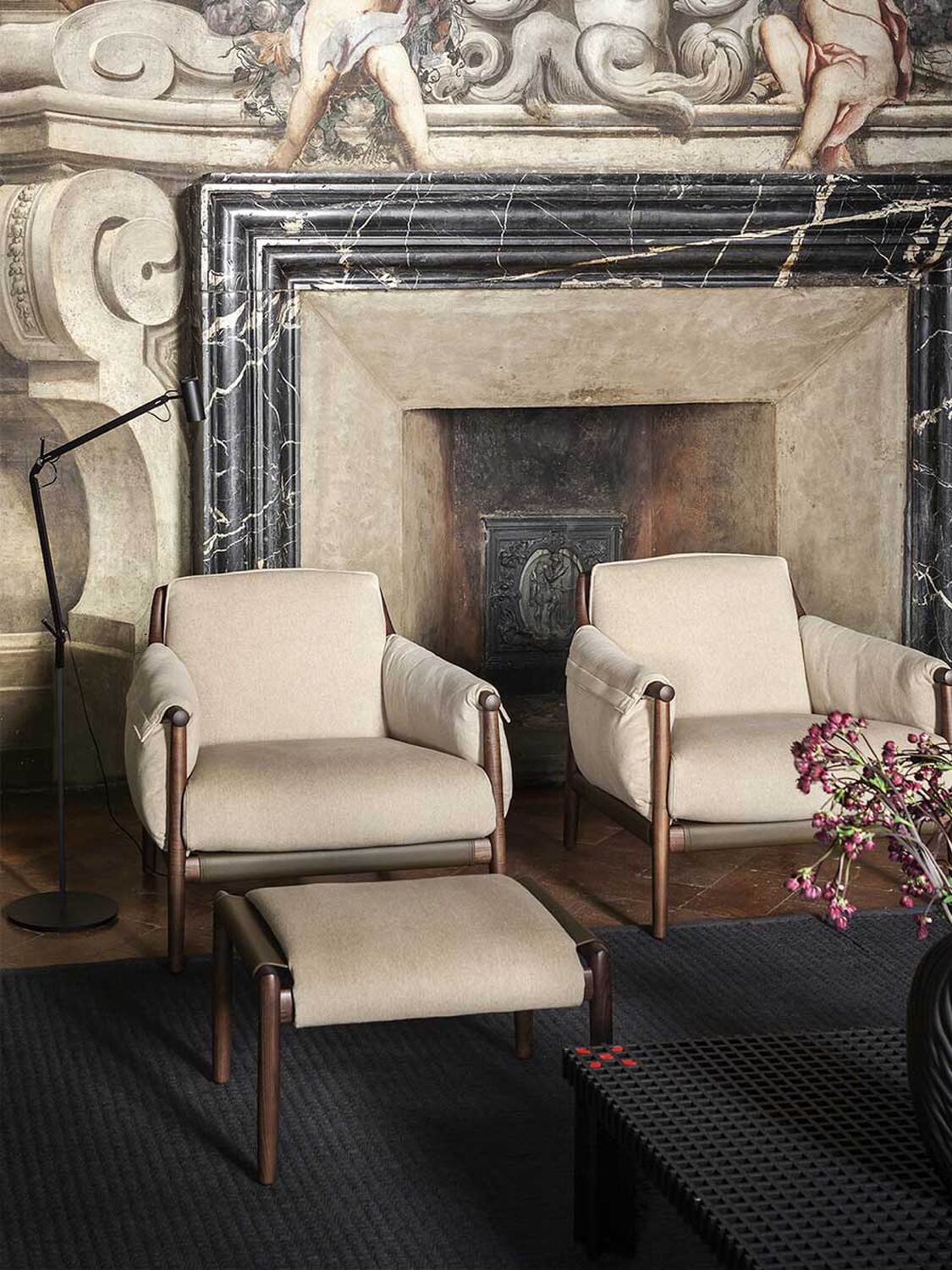 04 times lounge ottoman