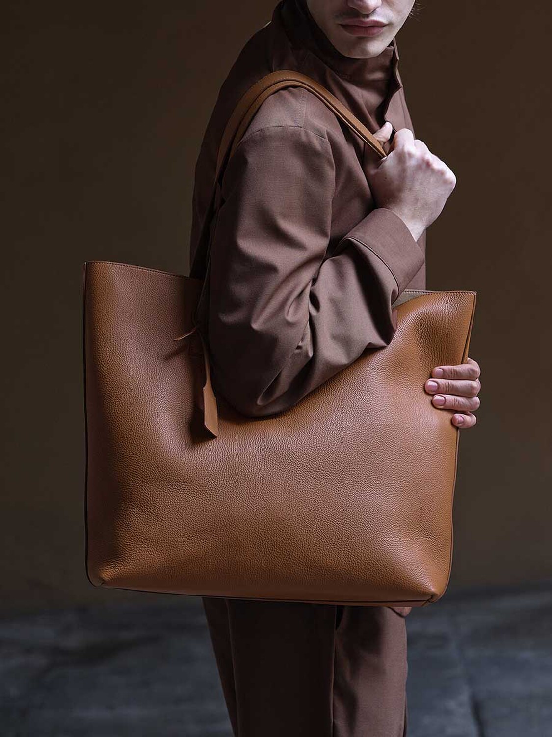 03 traveller collection tote bag