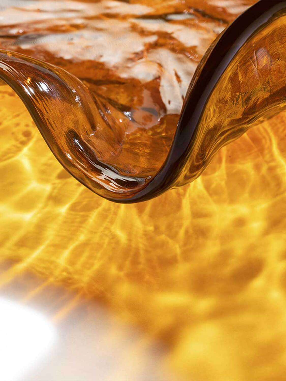 20 water illusion vase