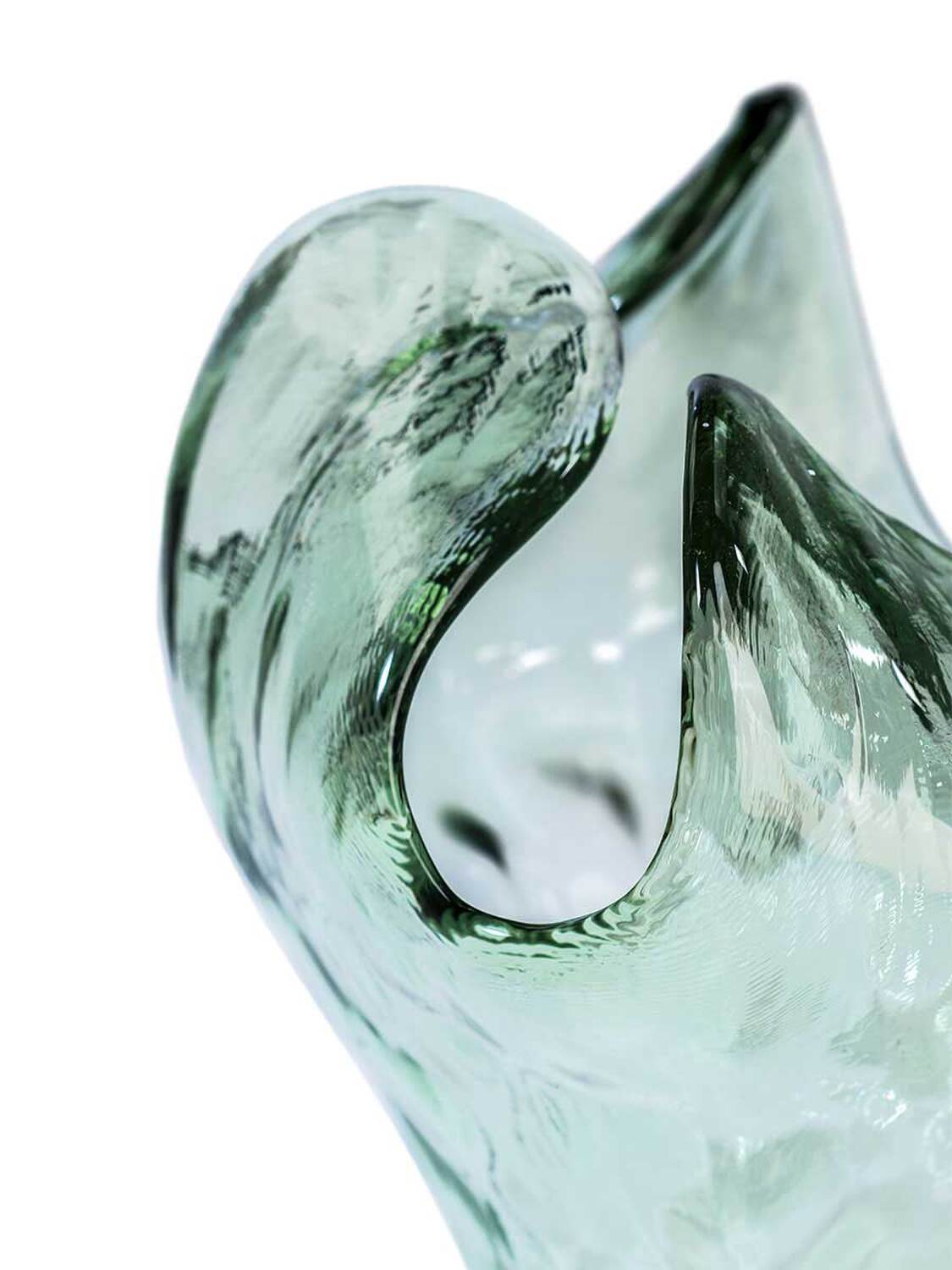 29 water illusion vase