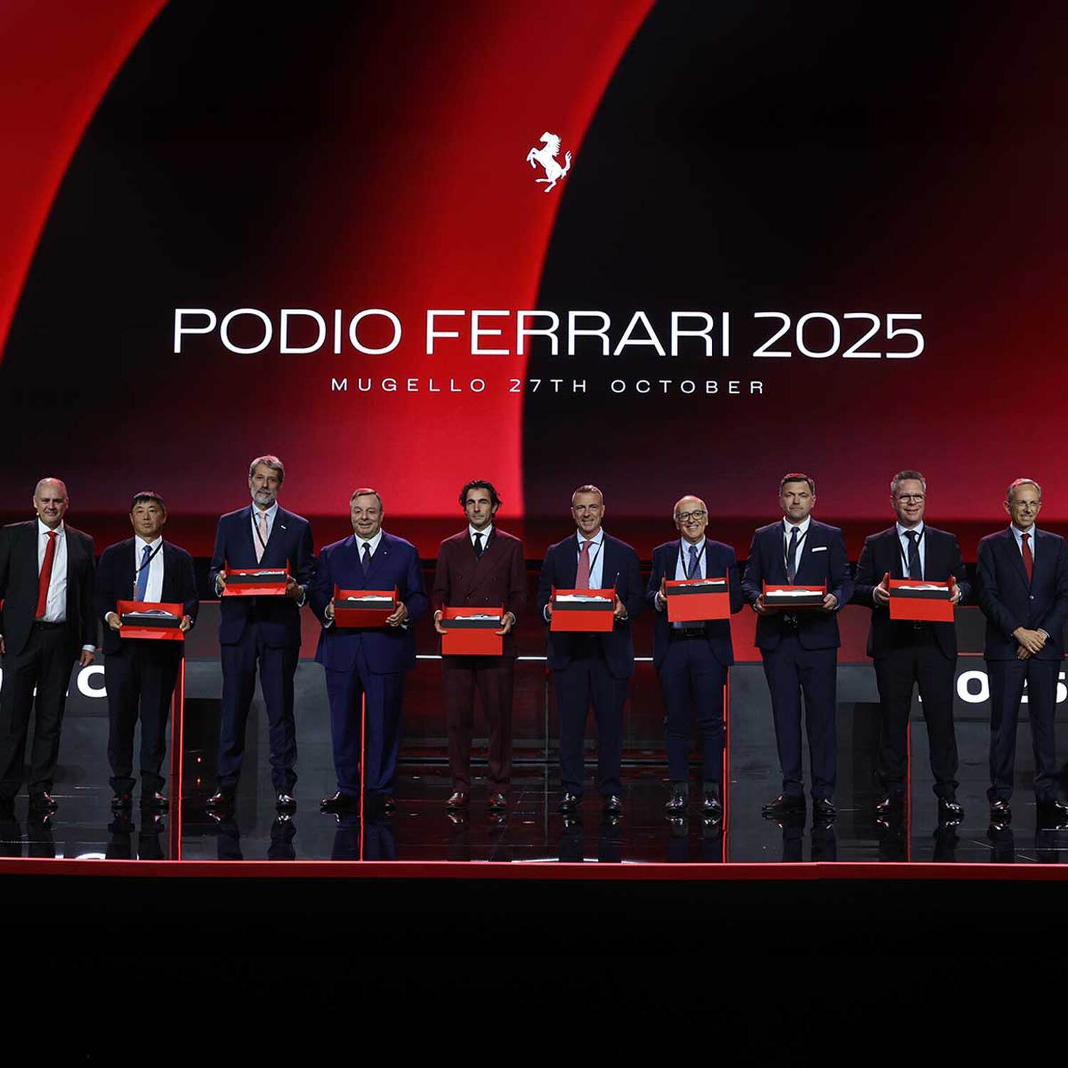 preview podio ferrari 2025