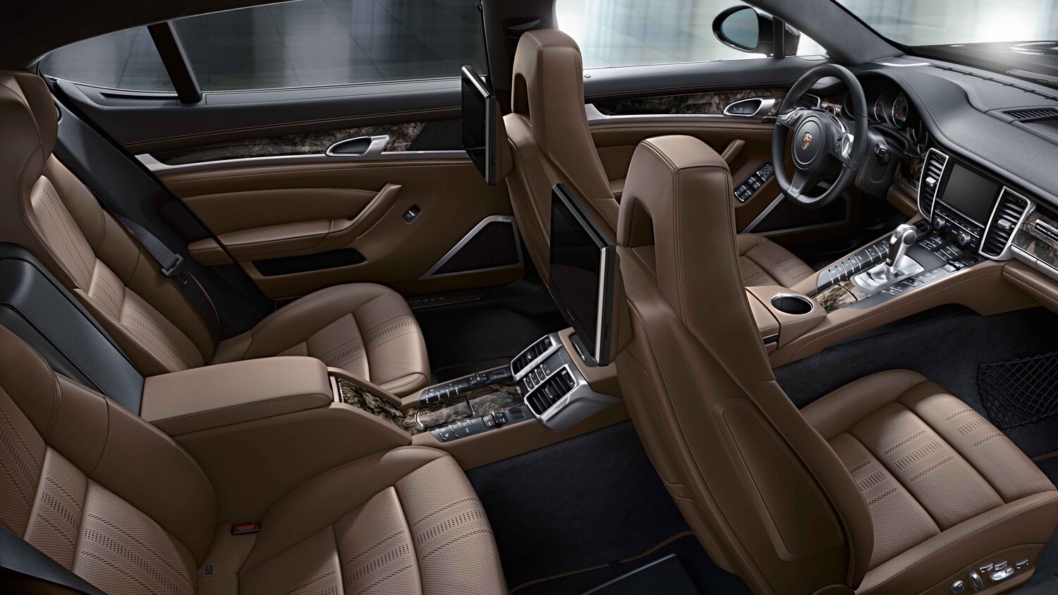 int in mot 1 5616x3159